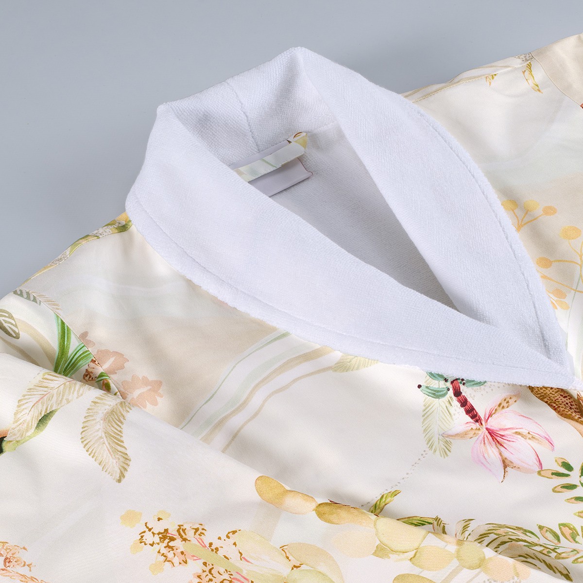 Fischbacher Kimono Oasis E71 – Bild 6